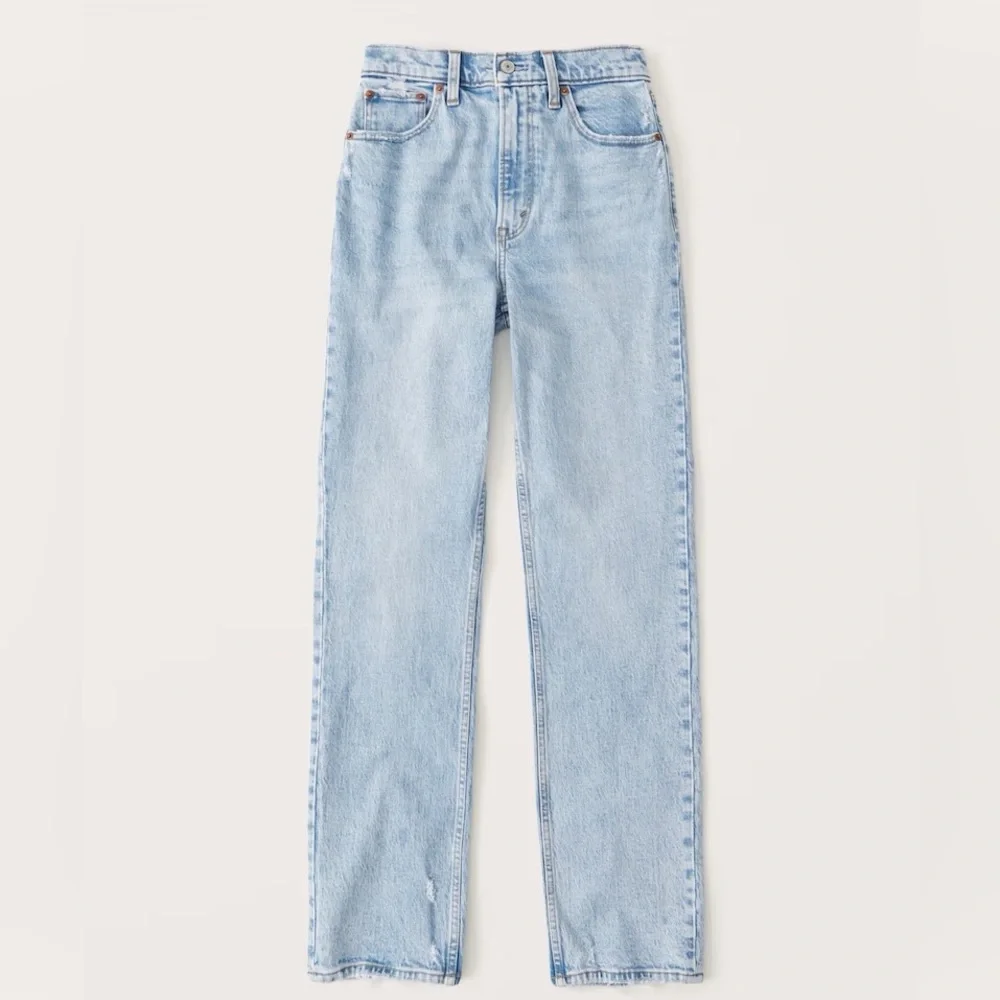 Abercrombie & Fitch Light Wash Straight Leg Jeans